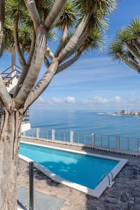 Apartment Coastal Vista: Retreat In Nature Bajamar